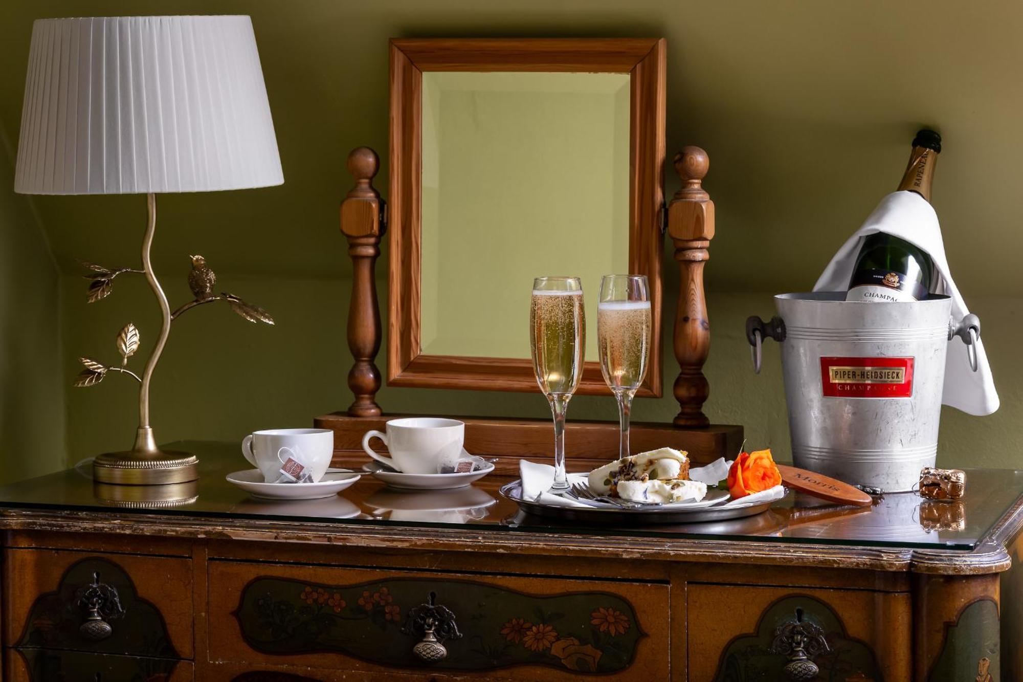 Abbots Grange Manor House (Adults Only) Hotel Broadway  Szoba fotó