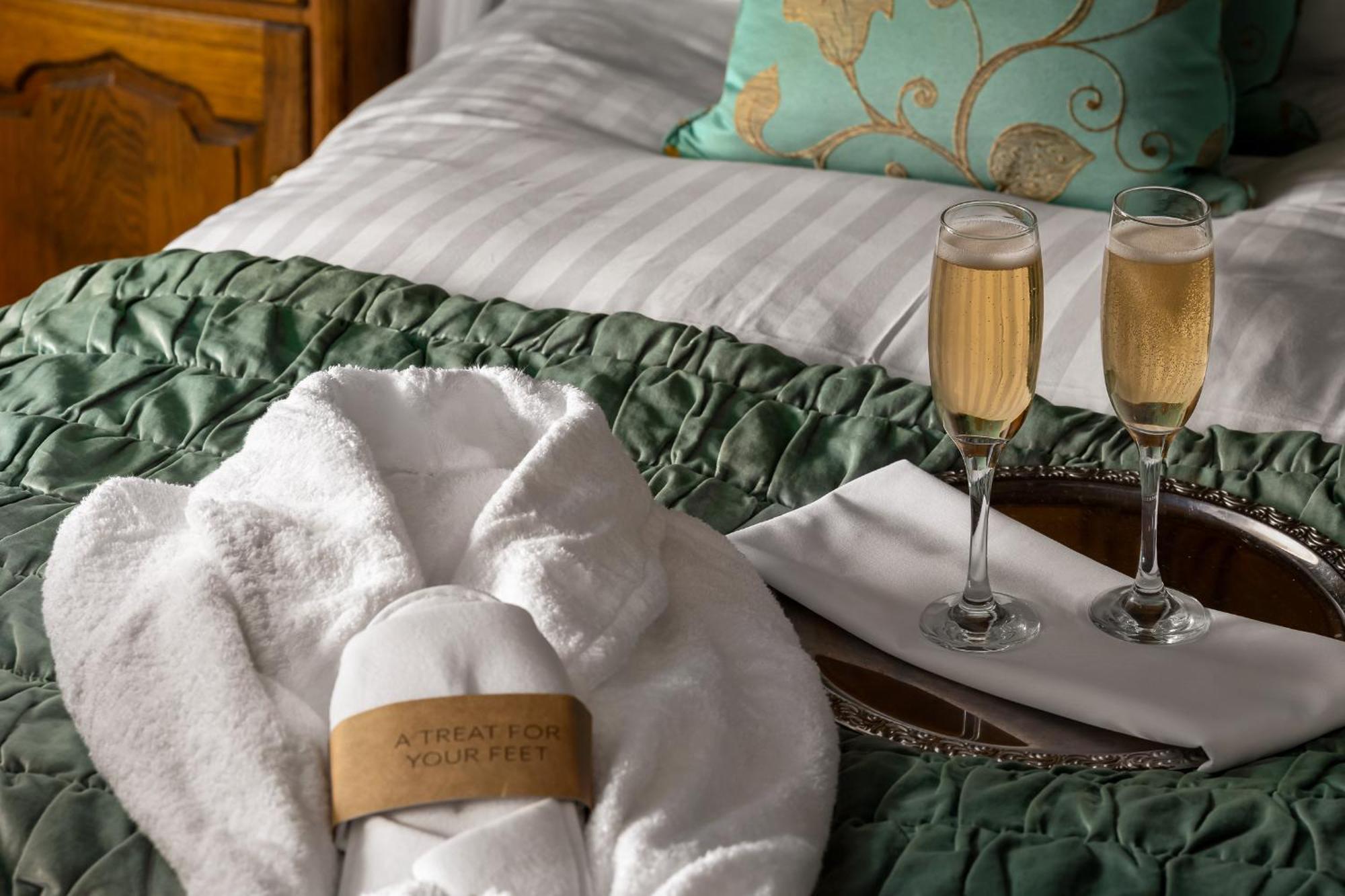 Abbots Grange Manor House (Adults Only) Hotel Broadway  Szoba fotó